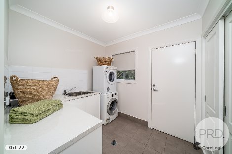 11 Watson Bvd, Lloyd, NSW 2650