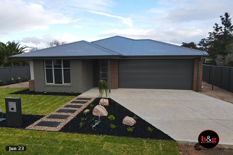 8 Racecourse Rd, Kyabram, VIC 3620