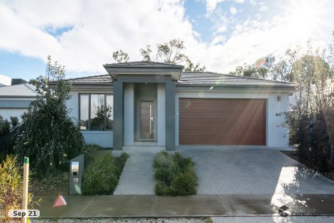 19 Bentley Tce, Quarry Hill, VIC 3550