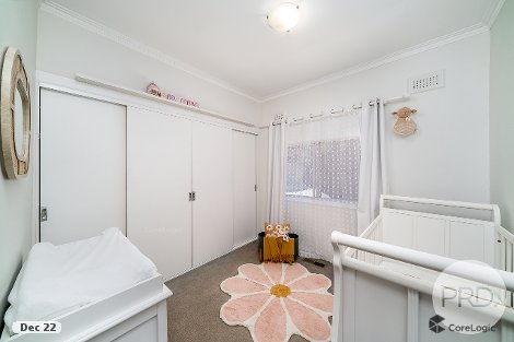 142 Meadow St, Kooringal, NSW 2650