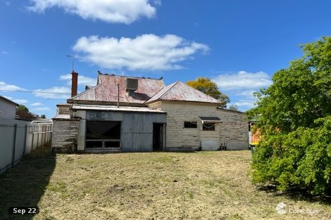 14 Anderson St, Warracknabeal, VIC 3393