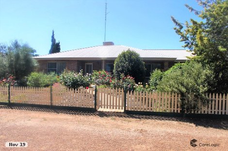 34 Wandoo Cres, Wongan Hills, WA 6603