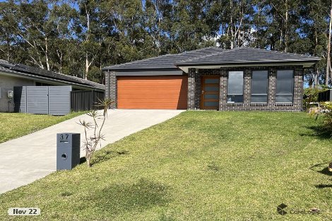 37 Admiralty Dr, Safety Beach, NSW 2456