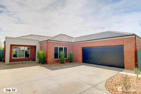 22 St Andrews Pl, Lake Gardens, VIC 3355