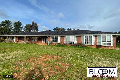 5 Iramoo Cct, Thornhill Park, VIC 3335