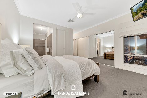 4 Celsius Dr, Cranbourne North, VIC 3977