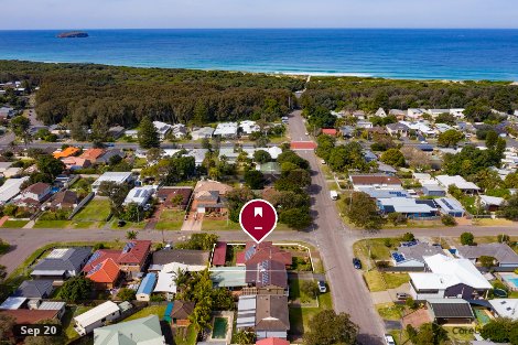 26 Ocean St, Budgewoi, NSW 2262