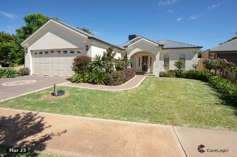 4 Cockerell Ct, Swan Hill, VIC 3585