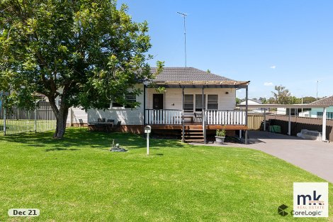 9 Browning Ave, Campbelltown, NSW 2560