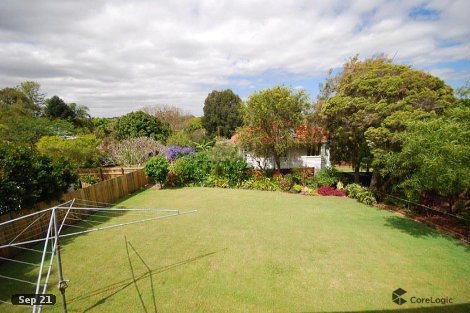 142 Ashby St, Fairfield, QLD 4103