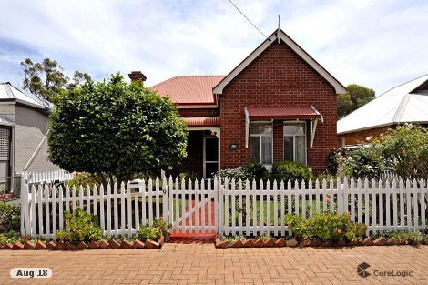 9 Station St, Guildford, WA 6055