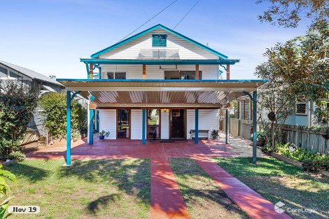 15 Short St, Woody Point, QLD 4019