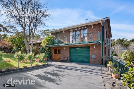 15 Cedar St, Lindisfarne, TAS 7015