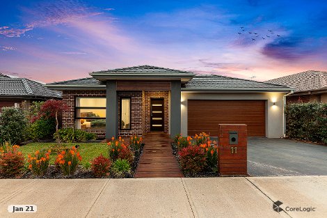 11 Strathcona Ave, Clyde, VIC 3978