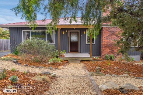 7 Garnett St, Blackmans Bay, TAS 7052