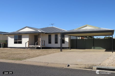 8 Summer Red Ct, Blackwater, QLD 4717