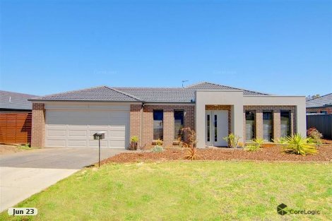 15 Cartledge Ave, Mount Clear, VIC 3350