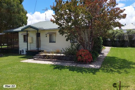 35 Tenterfield St, Wallangarra, QLD 4383