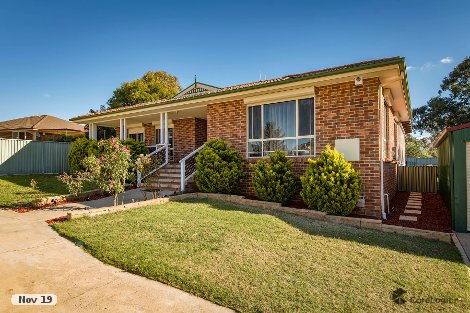 11 Chardonay Pl, Queanbeyan West, NSW 2620