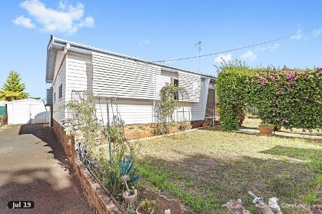 32 Priest St, Rockville, QLD 4350