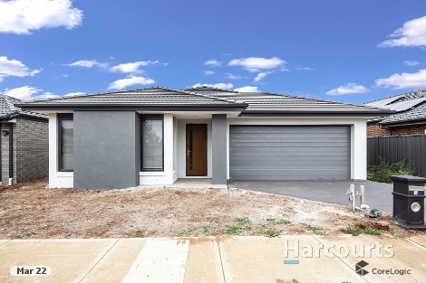 13 Ambien Cres, Strathtulloh, VIC 3338