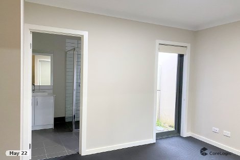 2/18 View Rd, Springvale, VIC 3171