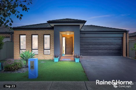 23 Starling St, Cranbourne East, VIC 3977