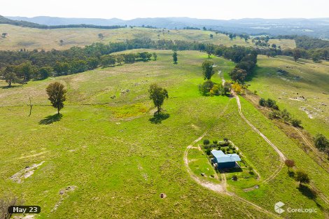 7 Three Sisters Rd, Beechworth, VIC 3747