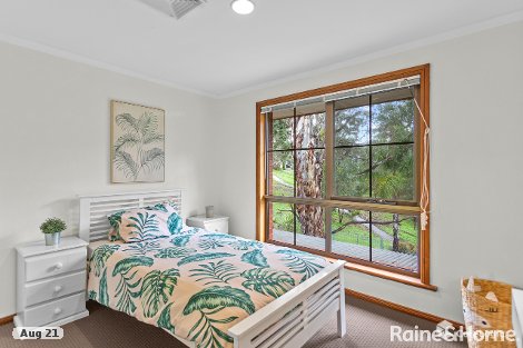 4 Eagle Ct, Flagstaff Hill, SA 5159