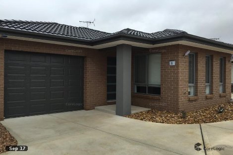 2/25 College Sq, Bacchus Marsh, VIC 3340