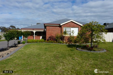 11 Anthony Ave, Tocumwal, NSW 2714