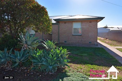 26 Albert St, Whyalla Stuart, SA 5608