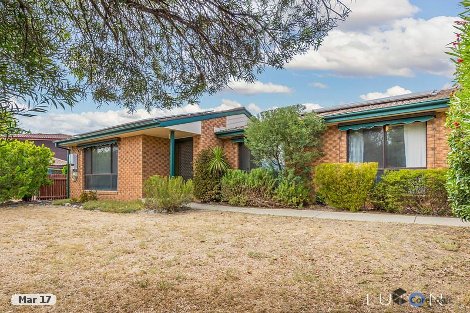 135 Louisa Lawson Cres, Gilmore, ACT 2905