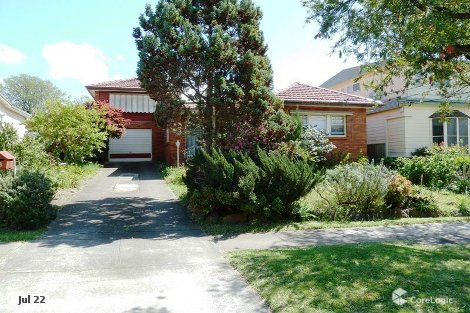 8 Queensbury Rd, Padstow Heights, NSW 2211