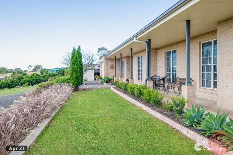 8 Lochill Cl, Lochinvar, NSW 2321