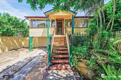 90 Gordon Pde, Manly, QLD 4179