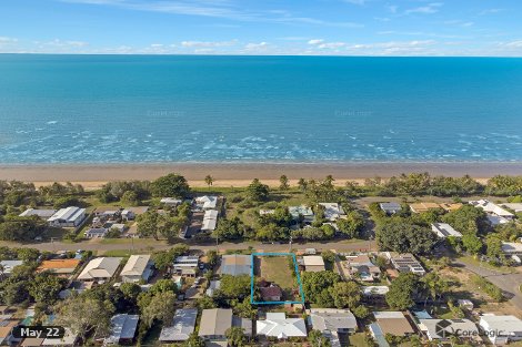 35 Reef St, Saunders Beach, QLD 4818