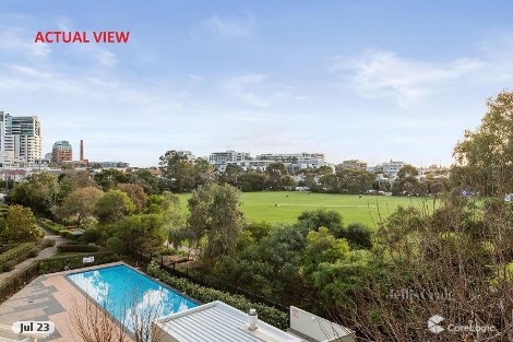 30/4 Seisman Pl, Port Melbourne, VIC 3207