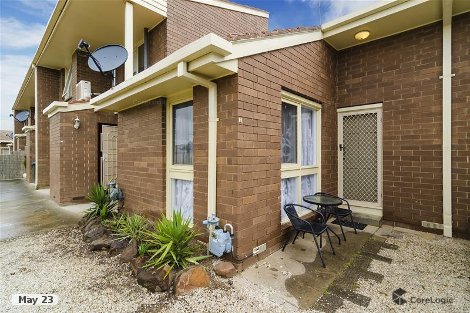 2/27 Deutgam St, Werribee, VIC 3030