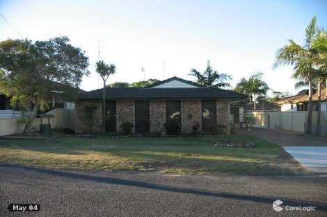 33 Charmhaven Ave, Charmhaven, NSW 2263