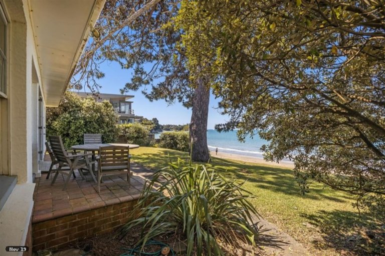 Property details for 35 Craig Road, Milford, Auckland, 0620