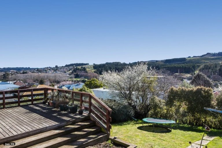 Property details for 12 Scotland Terrace, Green Island, Dunedin, 9018