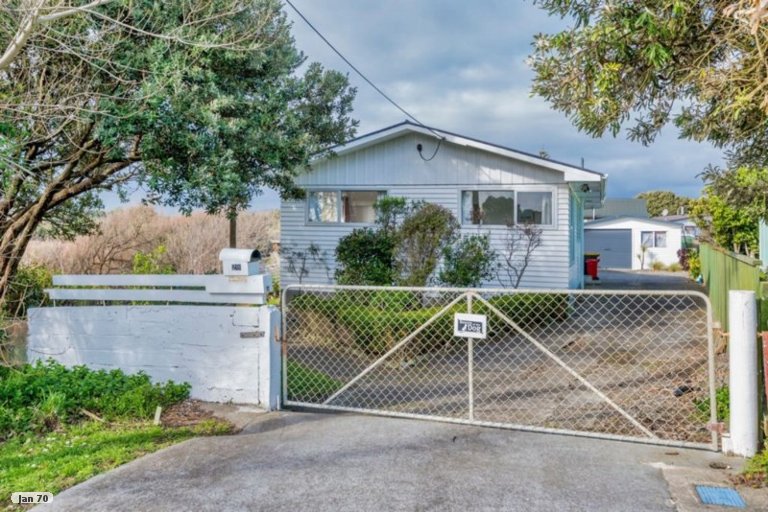 Property details for 2B Mahoe Street, Otaki Beach, Otaki, 5512